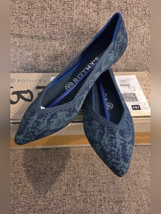 Rothy's Shoes - ROTHYS Emerald Blue Snake Pattern (US 6)